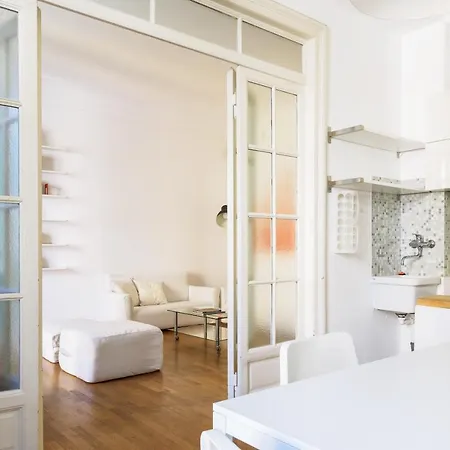 Stylish Two Bedroom In Great Location 公寓