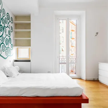 Stylish Two Bedroom In Great Location 公寓 *
